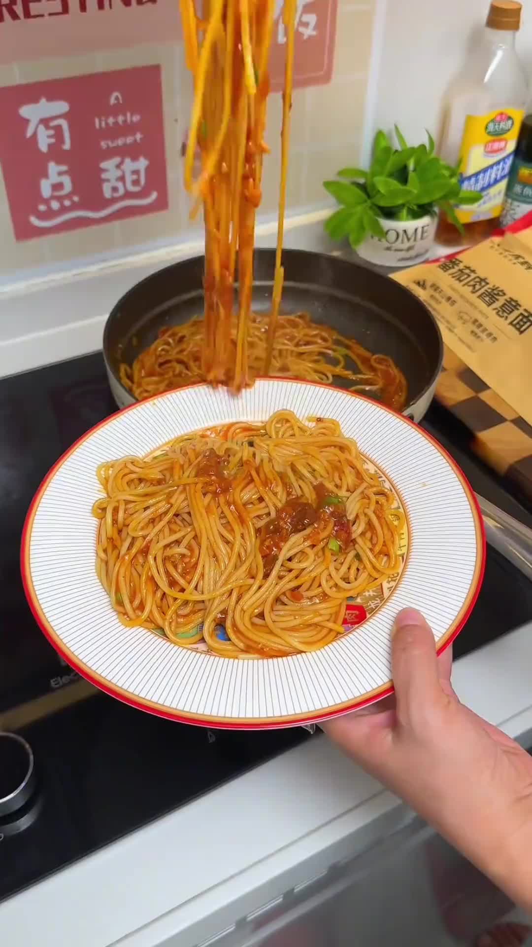 如何处理一锅意大利面的过多汤汁