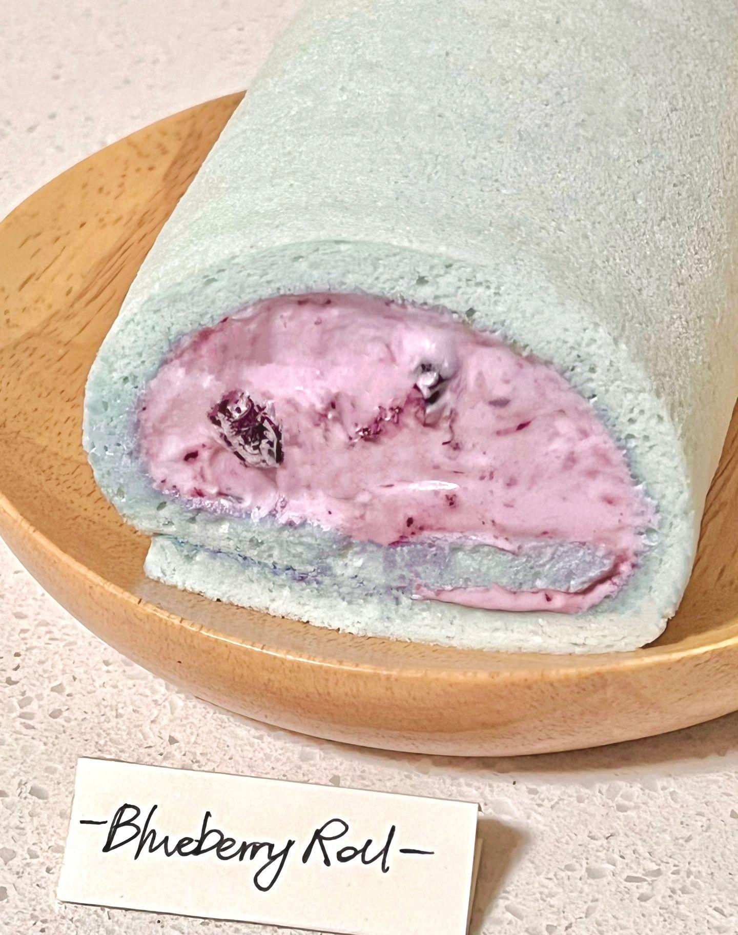 如何让蓝莓奶油蛋糕更具视觉吸引力