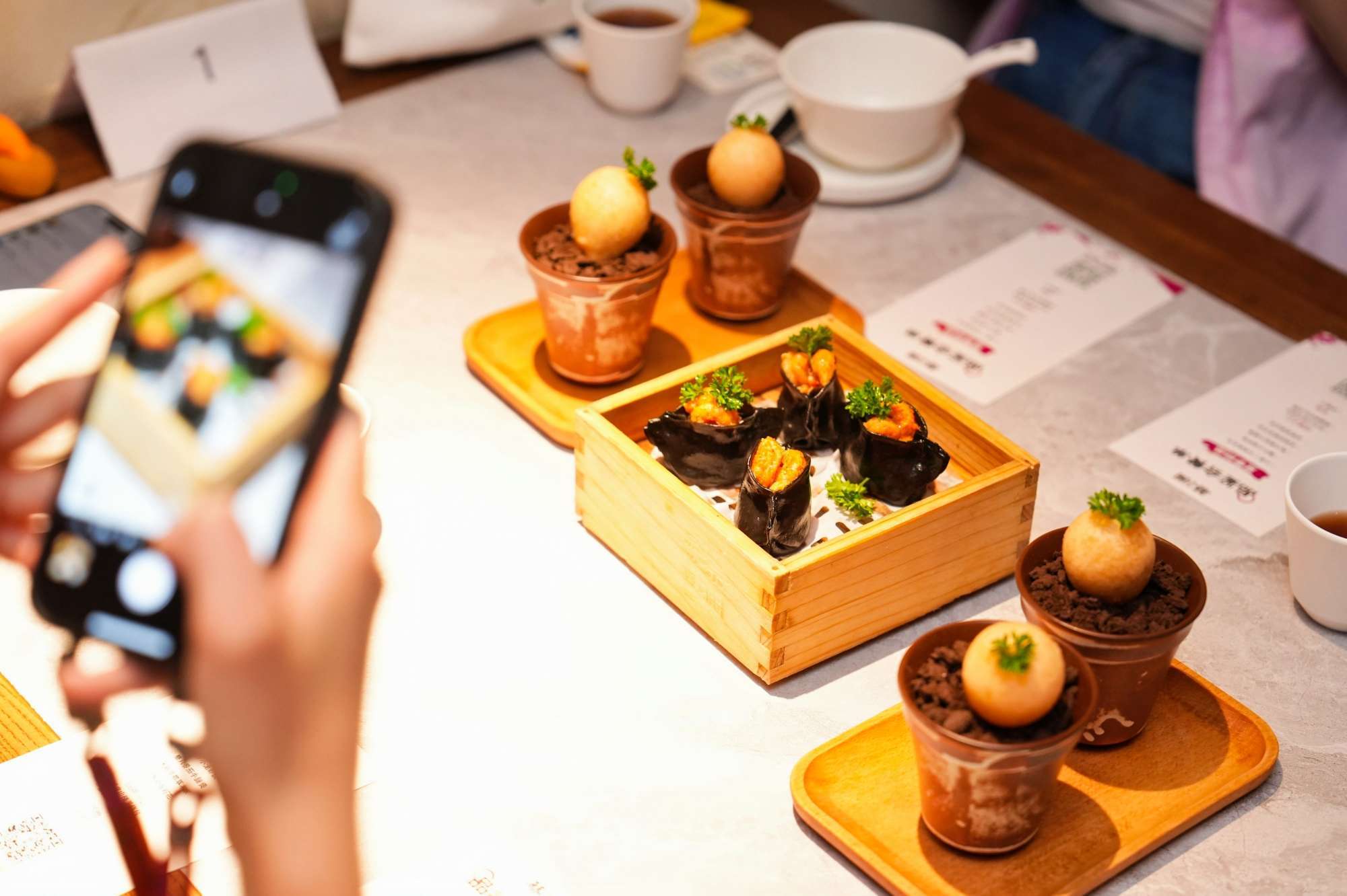 如何用创意食材吸引年轻消费者