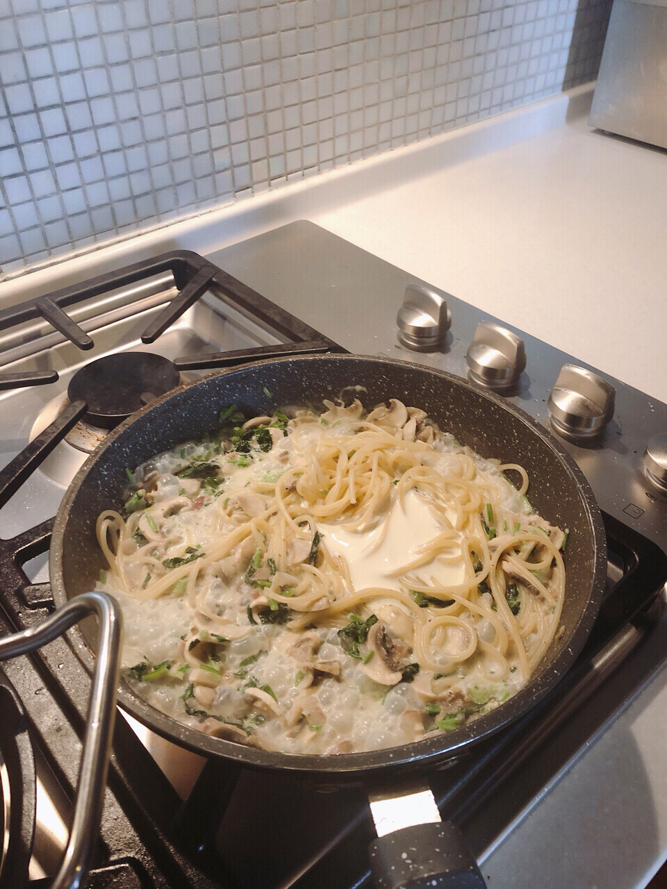 如何制作健康的菠菜酱意大利面